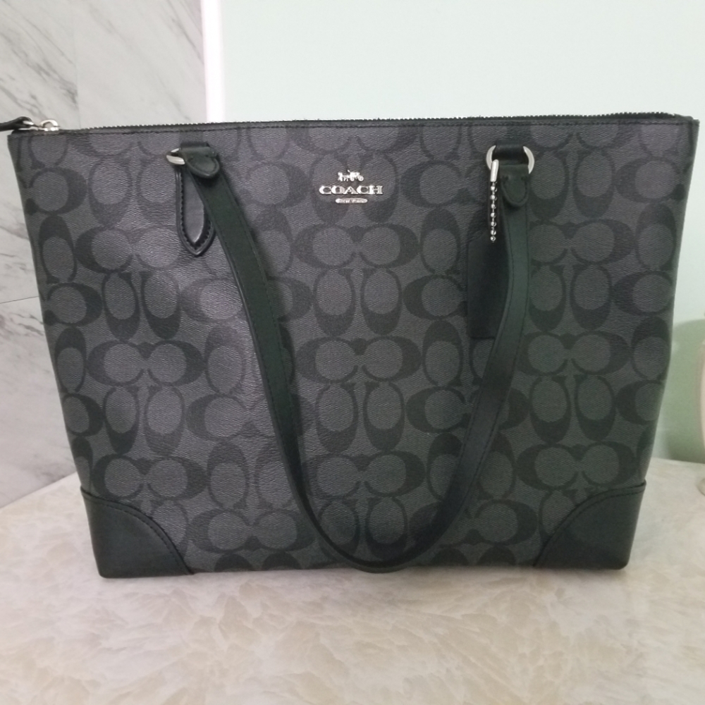 Coach Signature Canvas Zip Top Tote Bag Purse
